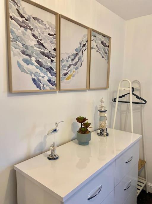 Stylish Coastal Home In The Centre Of ブライトン エクステリア 写真