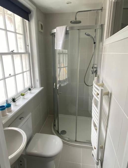Stylish Coastal Home In The Centre Of ブライトン エクステリア 写真